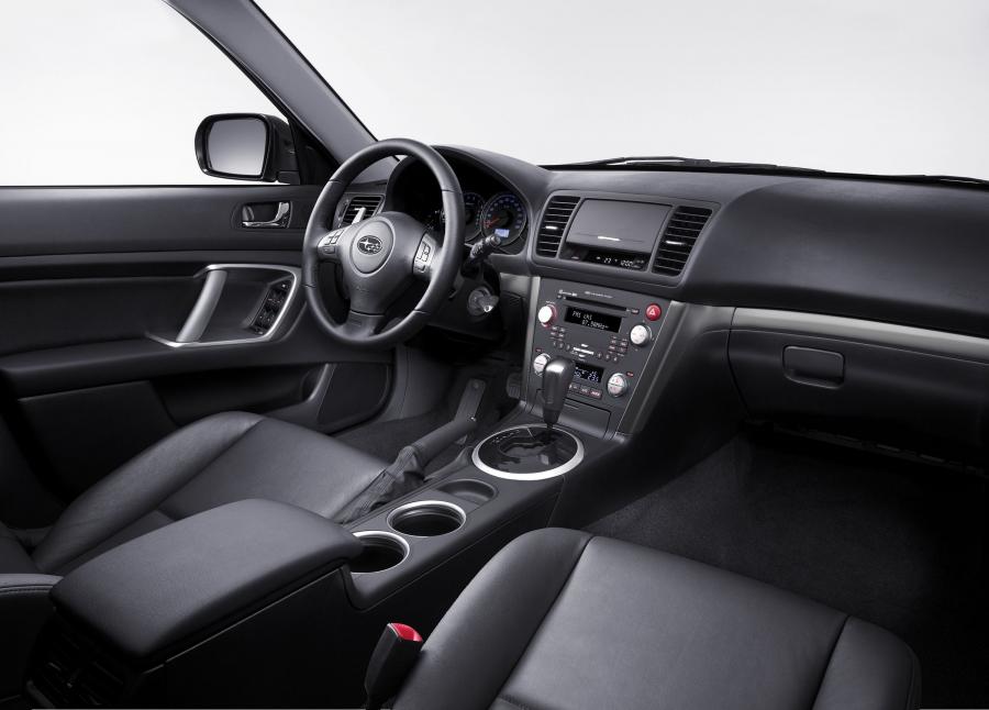  Subaru Outback 2007 года  (фото 6 из 17)